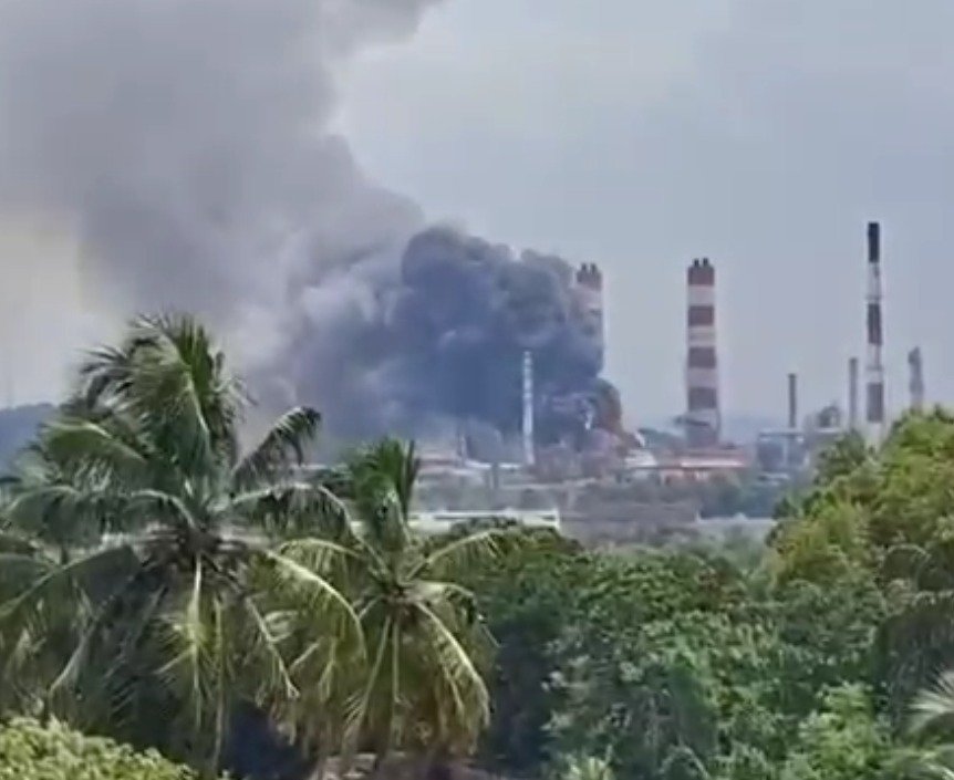 ಮಂಗಳೂರು: ಜೋಕಟ್ಟೆ–ಎಂಆರ್‌ಪಿಎಲ್ ಪ್ರದೇಶದಲ್ಲಿ ಭಾರೀ ಸ್ಫೋಟ: ಕಂಪಿಸಿದ ಮನೆಗಳು!!