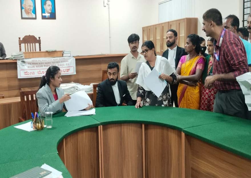 ಪುತ್ತೂರು: ಲೋಕಾ ಅದಾಲತ್ ನಲ್ಲಿ ಒಂದಾದ ಮೂರು ಜೋಡಿಗಳು-ಲೋಕ ಅದಾಲತ್ ಪುತ್ತೂರಿನಲ್ಲಿ 515 ಪ್ರಕರಣಗಳ ಇತ್ಯರ್ಥ